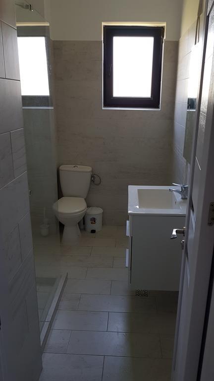 V1 Apartment Constanţa Esterno foto