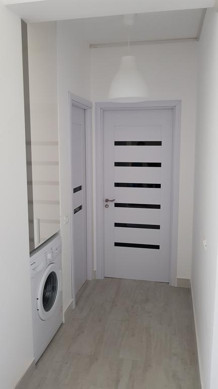 V1 Apartment Constanţa Esterno foto